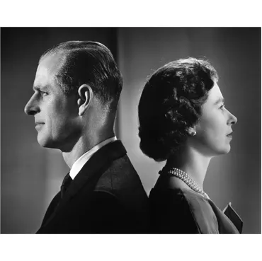 エリザベス女王とフィリップ殿下の秘密：真実のベールを解き明かす女王と殿下、不倫？フィリップ殿下の不倫疑惑とエリザベス女王の揺るぎない愛