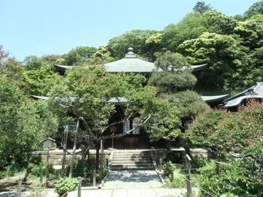 鎌倉の古刹 瑞泉寺とは？歴史と四季折々の魅力に迫る！花の寺としても知られる鎌倉屈指の古刹、瑞泉寺の魅力