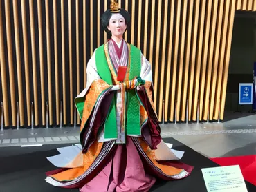 街散歩『平安の色彩かさね色目』に出会う!