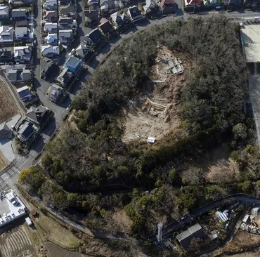 富雄丸山古墳と銅鏡が語る古代史とは？奈良・富雄丸山古墳出土の銅鏡と蛇行剣、古代史の謎に迫る