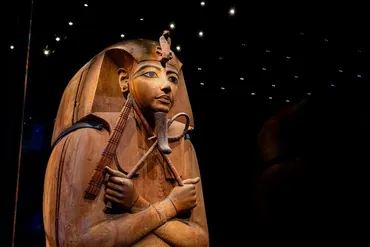 ラムセス2世展の見どころは？古代エジプト、ファラオ、黄金の秘宝に迫る！2025年9月7日まで開催！ラムセス2世の貴重な遺物を展示。