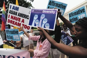 ハーバード大などの入試での人種考慮は「違憲」 アメリカ連邦最高裁、保守派多数で45年前の判断覆す:東京新聞デジタル