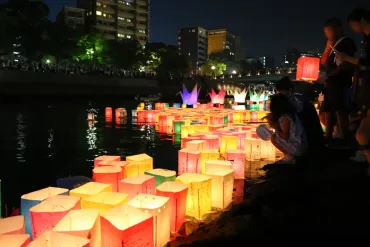 8月6日「ピースメッセージとうろう流し」 広島の地から被爆80年の祈りを込めて