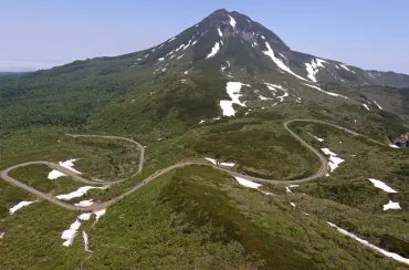 羅臼岳登山道周辺にヒグマ注意報 襲撃事故受け 斜里町は初:北海道新聞デジタル