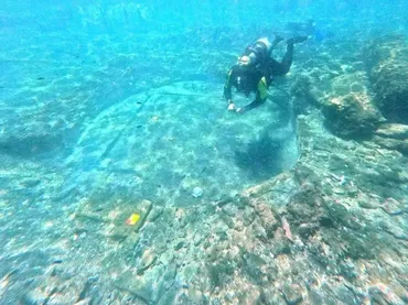 海に沈んだ温泉街から、雄弁家キケロの浴場跡を発見か。保存状態良好のモザイク床も出土