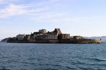 軍艦島(端島)の歴史：日本の近代化を象徴する炭鉱の島の栄枯盛衰とは？軍艦島（端島）の炭鉱と近代化の歴史