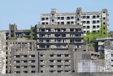 世界No.1の人口密度だった軍艦島!長崎にある世界遺産・端島炭鉱の歴史!