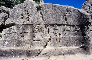 ラムセス2世の謎を解き明かすエジプト旅行！ カデシュの戦いとアブシンベル神殿の秘密とは？エジプト旅行：ラムセス2世の足跡を辿る旅