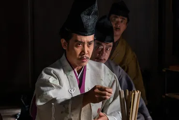 頼朝が発した坂東武士への甘言と御籤占い。『吾妻鏡』を基にした゛挙兵前夜゛が面白い!【鎌倉殿の13人 満喫リポート】4