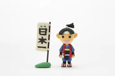 桃太郎には桃から生まれた「果生型」と、おばあさんが若返る「回春型」の2パターンある【1】()