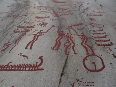 タヌムの線刻画群