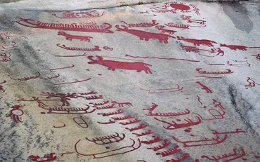 タヌムの線刻画群