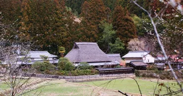 風景を歩く:日高川・寒川閉校の山里へ/和歌山