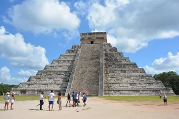メキシコ】ユカタン半島に現存するマヤ文明の遺跡「チチェン・イツァ」