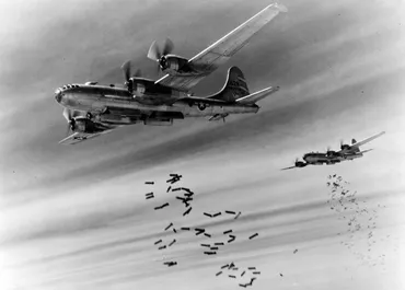 日本に対するアメリカの戦略爆撃機の行動
